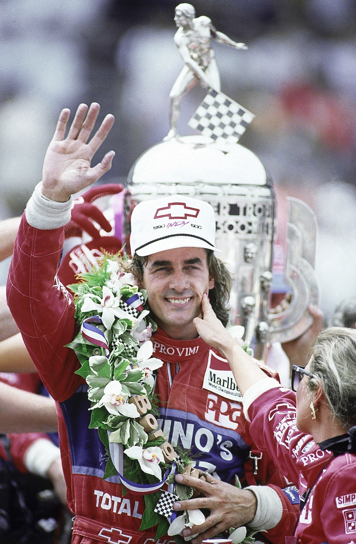 1990: Arie Luyendyk wins fastest Indianapolis 500